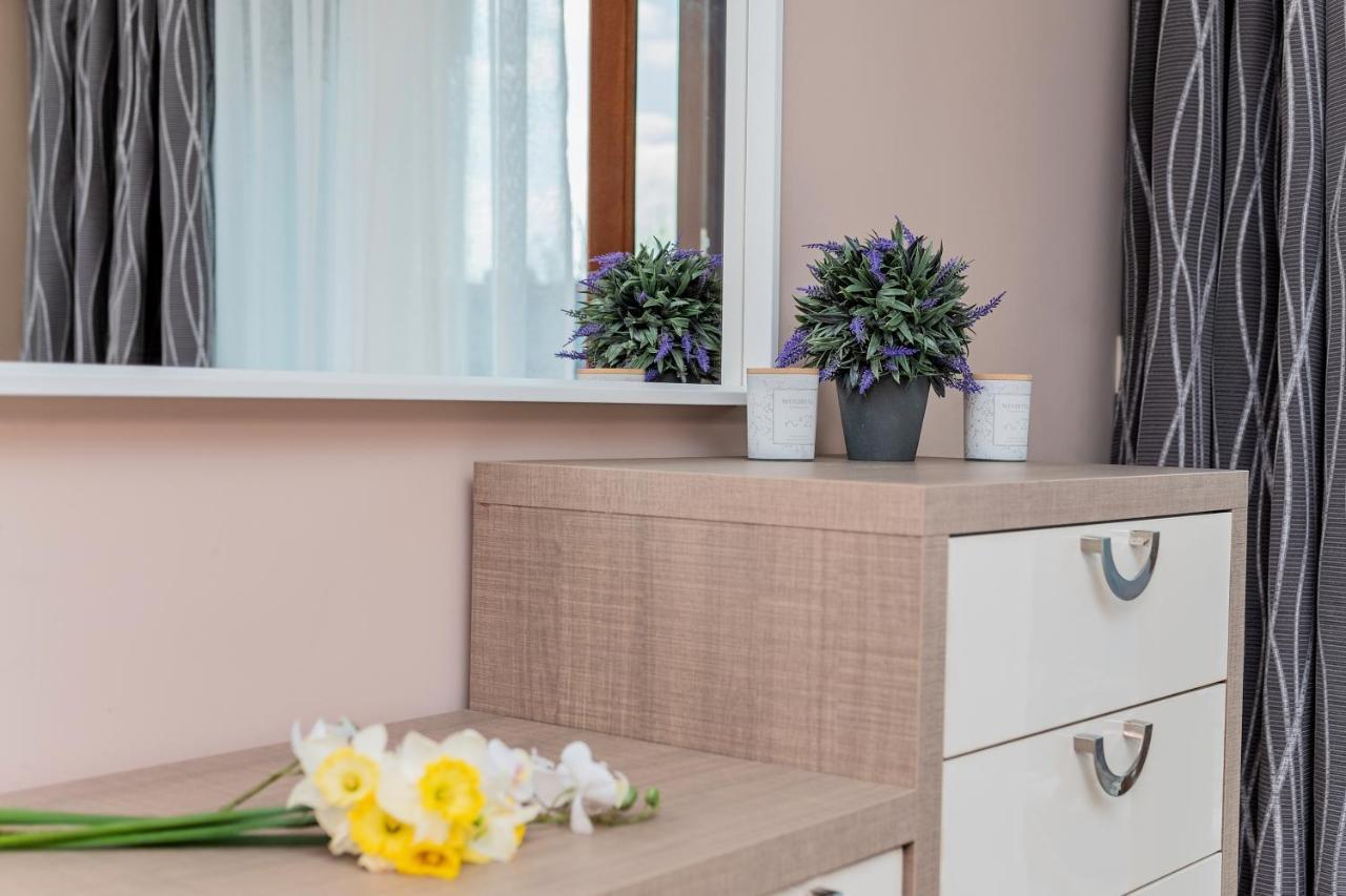 Comfy Luxury Center Apartment Варна Экстерьер фото