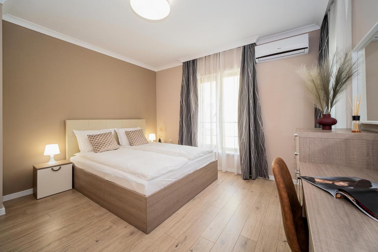 Comfy Luxury Center Apartment Варна Экстерьер фото