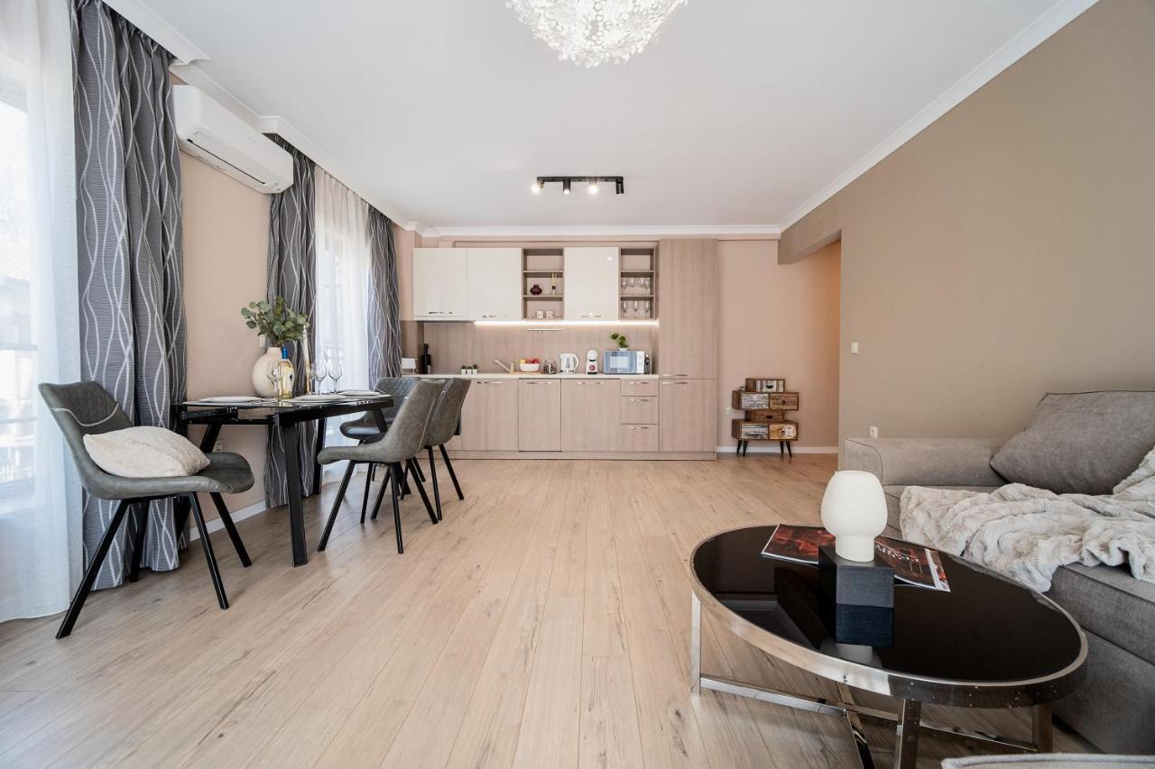 Comfy Luxury Center Apartment Варна Экстерьер фото
