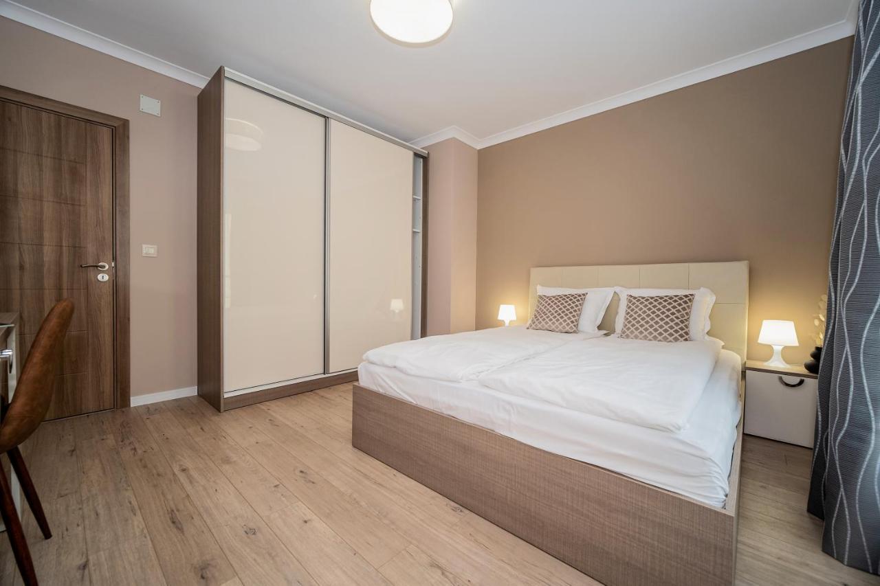 Comfy Luxury Center Apartment Варна Экстерьер фото
